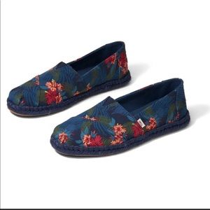 BRAND NEW TOMS - ALPARGATA WOMENS SIZE 9.5